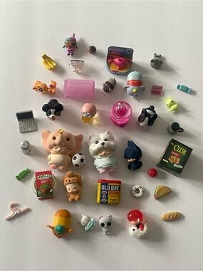 Mini Collectible Figures & Trinkets Bundle Blind Box Toys Food Animals